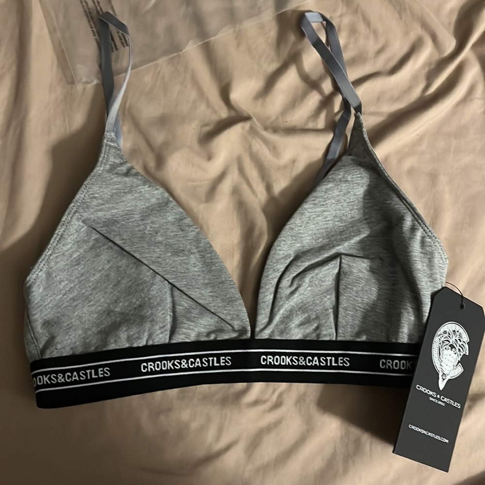 BNWT crooks and castles womens grey sports bra.